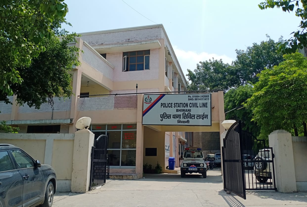 police raid in 3 spa centre doubt of sex racket in Bhiwani