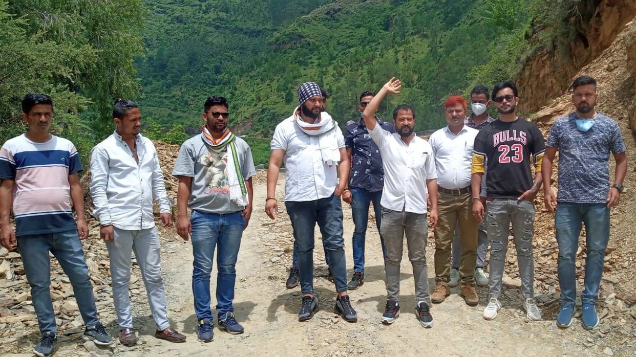 Road Closed in Chandak