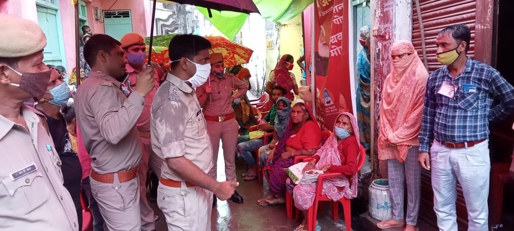 ration distributed at 800 places