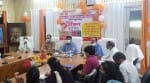 17. सुल्तानपुर कलेक्ट्रेट में बैठक करते डीएम और एसपी।