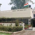 हॉकी खिलाड़ी बलबीर सिंह सीनियर के घर पर लहराया तिरंगा।