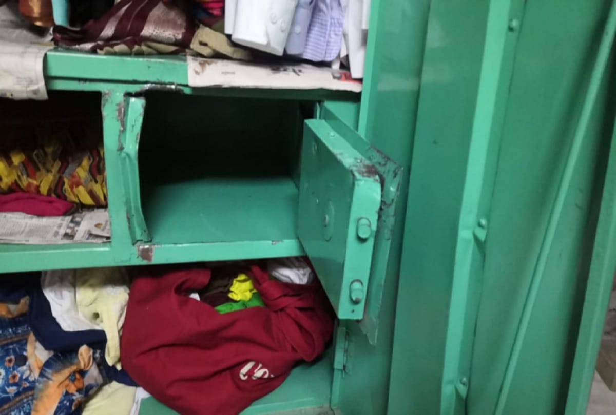 theft of lakhs and jewellery in modipuram