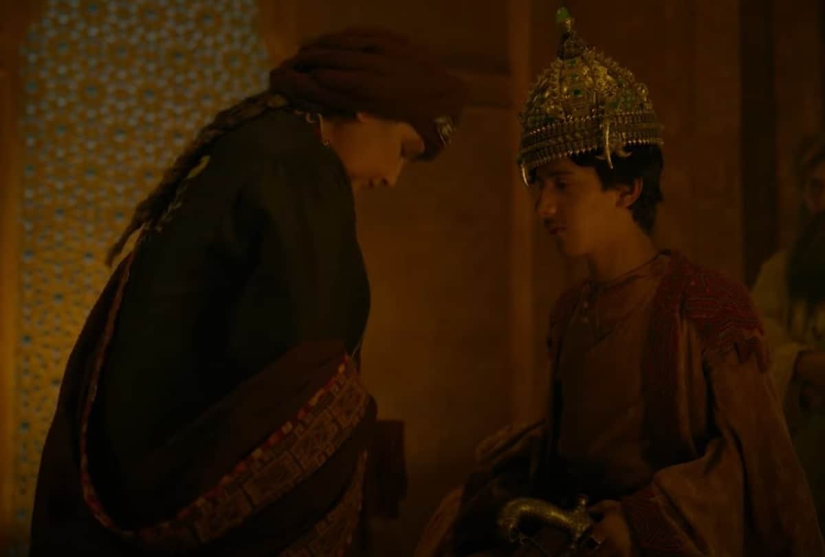 The Empire Trailer Review by Pankaj Shukla Disney Plus Hotstar Kunal Kapoor Drishti Dhami Shabana