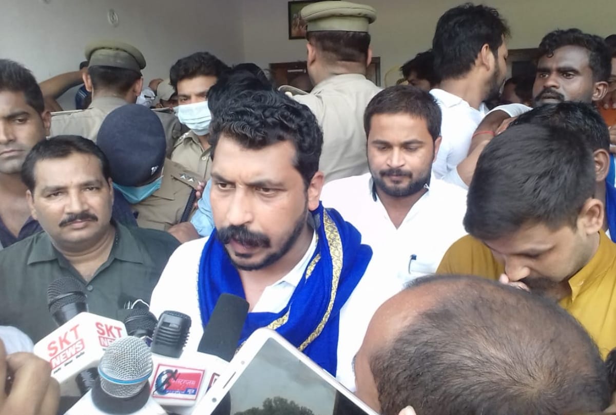 Secretary Murder case Bhim Army chief Chandrashekhar reaches in Gorakhpur