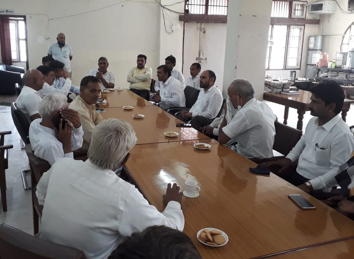 jhajjar bahadurgarh news,Advocates' strike will continue
