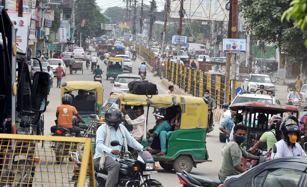 Markets remained closed, there was a lot of movement on the roads