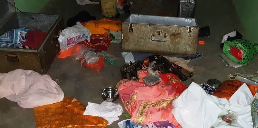 crime news,crime  stealing,SP kasganj,jwellery stealing from home,robbery in kasganj