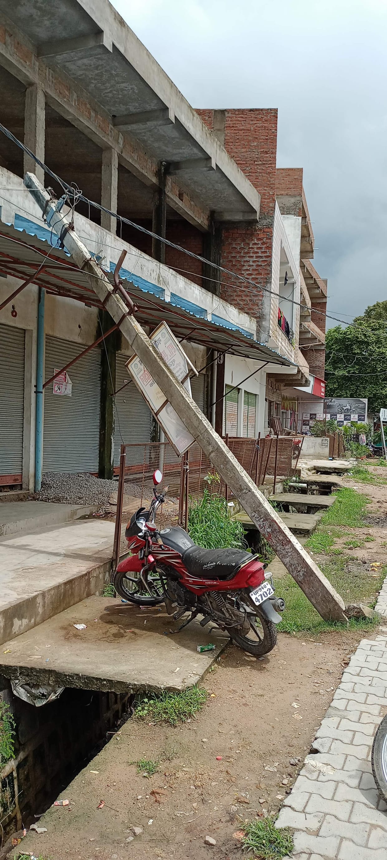 electric pole broken, electric supply