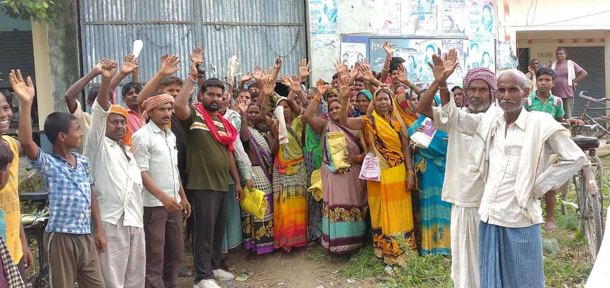 Villagers agitated after seeing bad grains