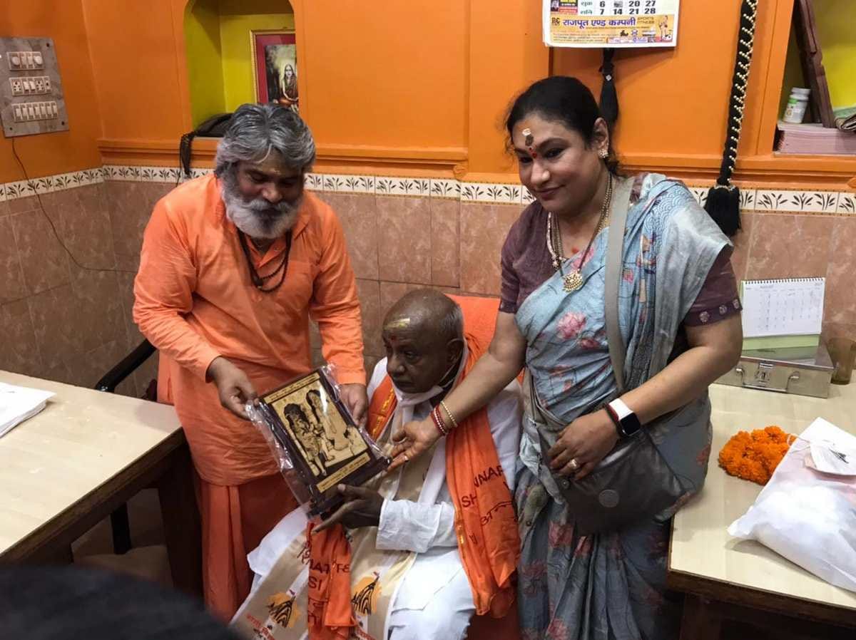 Former PM HD Deve Gowda in Varanasi: worship maa annapurna after visit kashi vishwanath temple said mood became happy