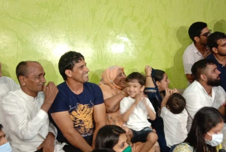 Wrestler Bajrang Punia Wins Bronze Medal In Tokyo Olympics 2021 Celebrations Started in Haryana