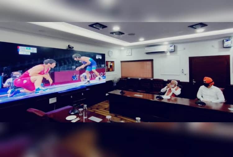 Wrestler Bajrang Punia Wins Bronze Medal In Tokyo Olympics 2021 Celebrations Started in Haryana