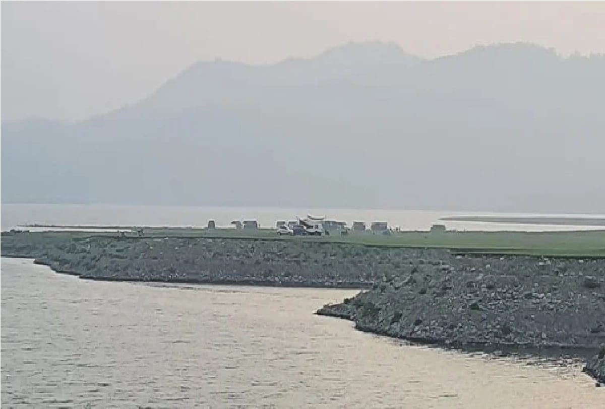 Helicopter crash Submarine landed in Ranjit Sagar lake in search of pilot and co-pilot