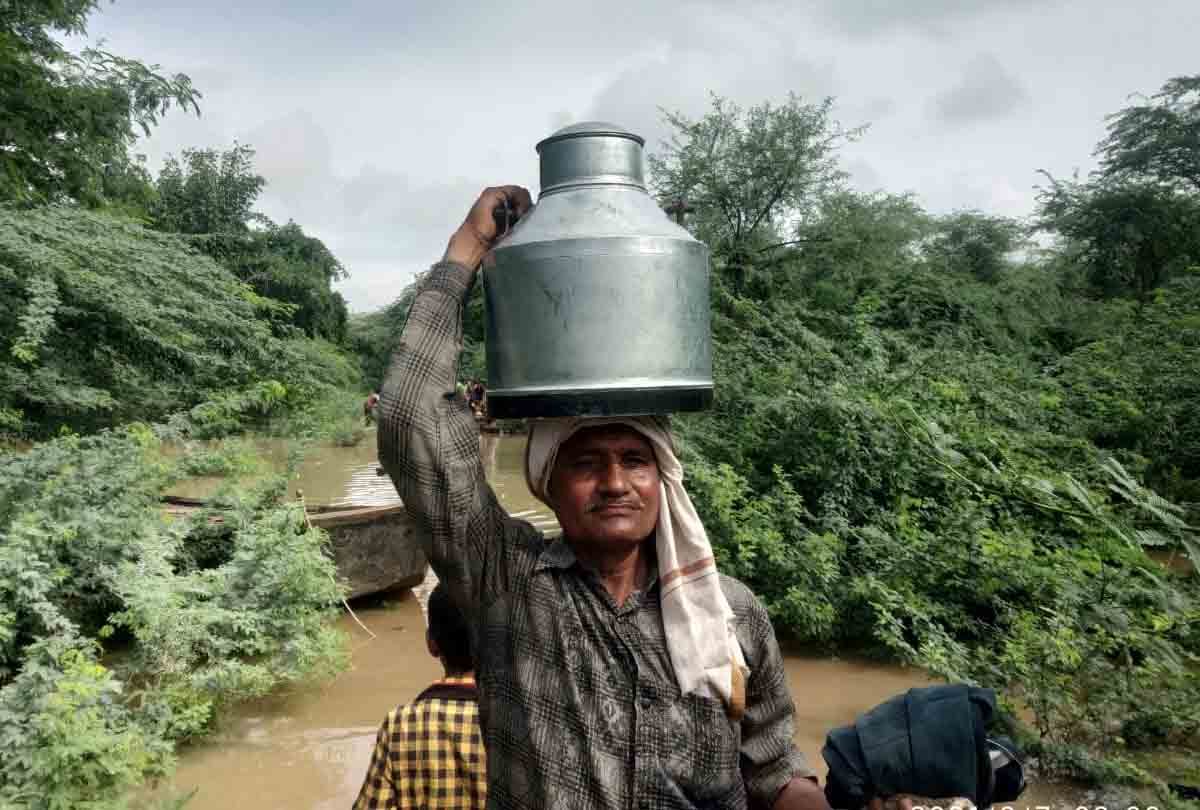Jalaun Auraiya Highway closed, water entered hundreds of villages, army deployed to help