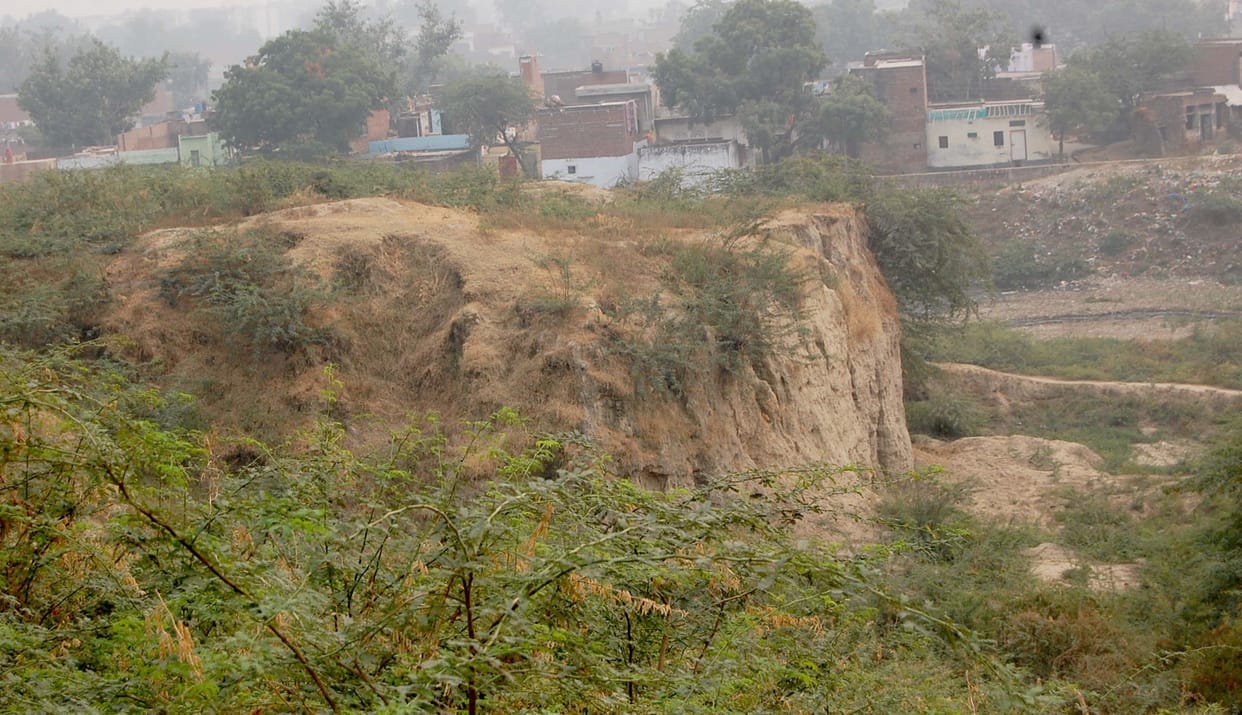 Hathras: Fort Raja Dayaram, temple Shridauji Maharaj complex could not be developed as a tourist destination