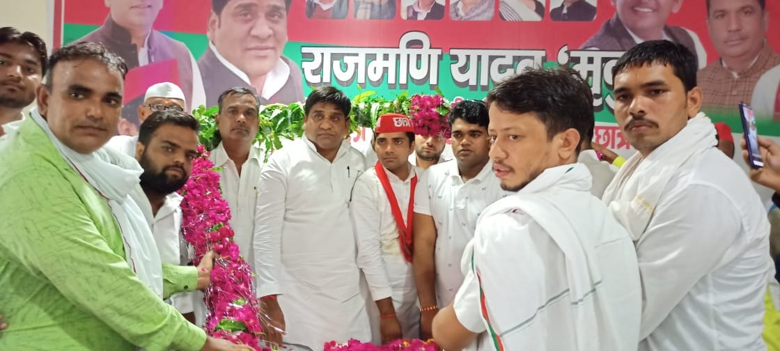 etawah news,Student assembly workers get ready for the assembly elections