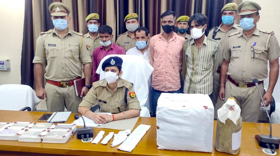 Four members of the theft gang including three history sheeters arrested