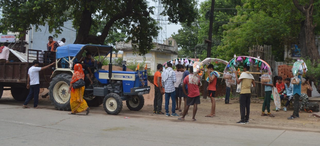 Hathras: Today, the third Monday of Sawan, devotees will gather for Jalabhishek