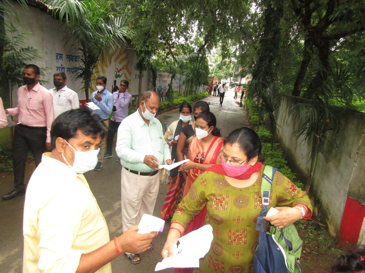 Sonbhadra: 157 left the TGT exam on the second day, tight security at the centers