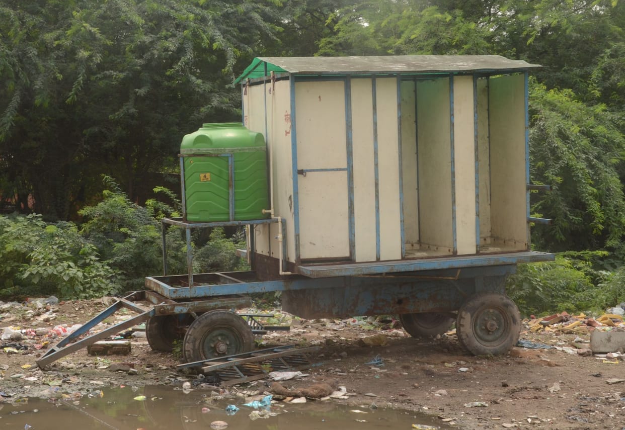 Forgery: Bio toilets worth 3.50 crores were purchased without tender process