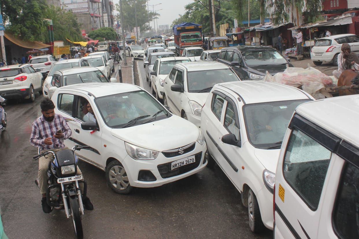 Crowd gathered for the recruitment of police constable, jammed