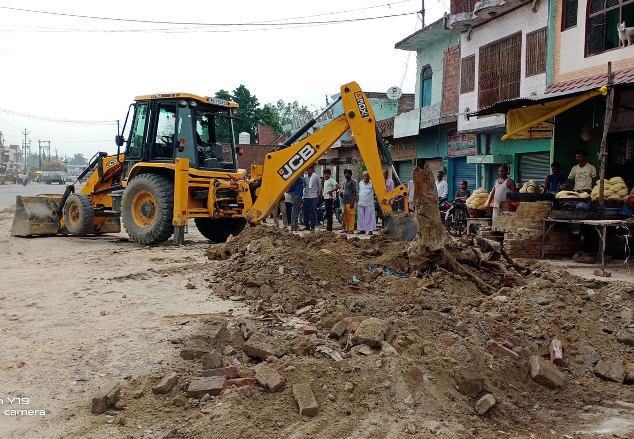 JCB to remove encroachment, stir