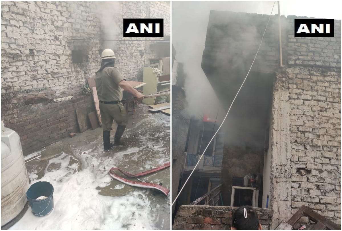 Fire breaks out in godown in Peeragarhi Chowk area 15 fire tenders rushed to the spot