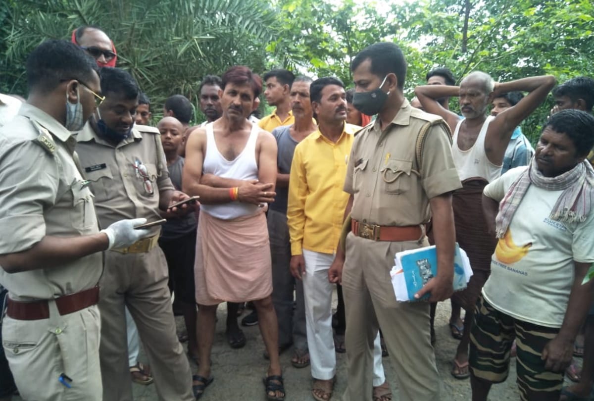 dead body of young man found on road in deoria