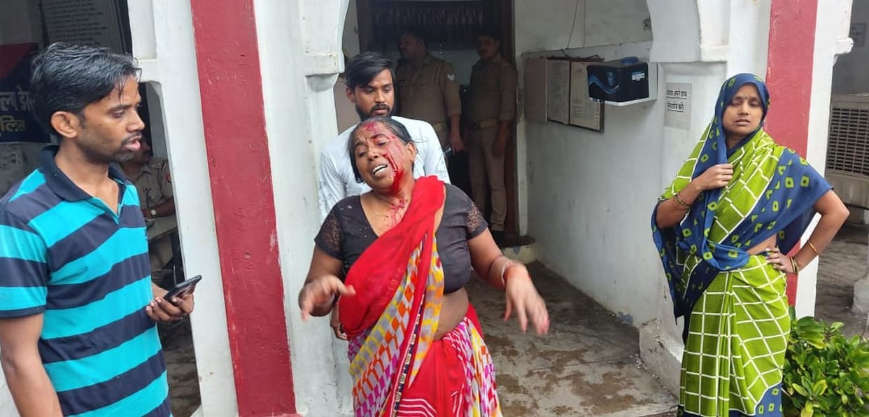 In the enmity, the miscreants beat the woman, the youth was in custody