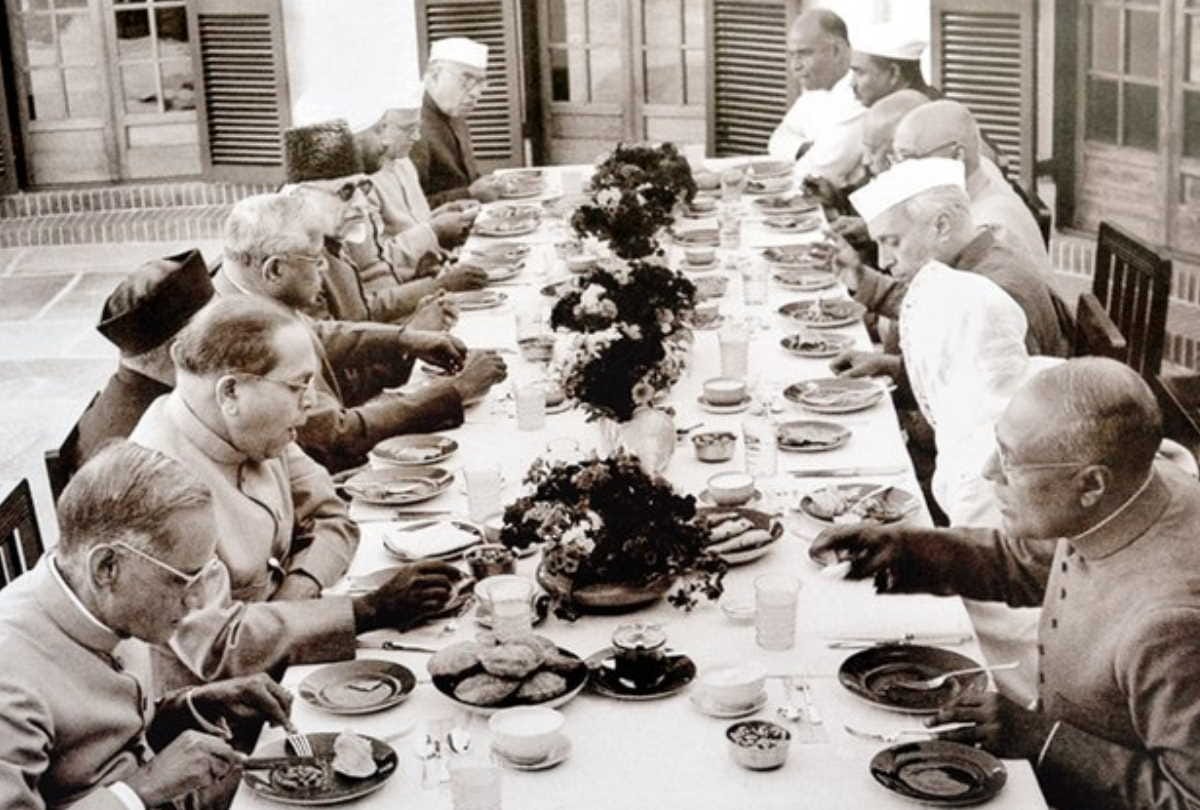 Picturs of India's First cabinet after independent