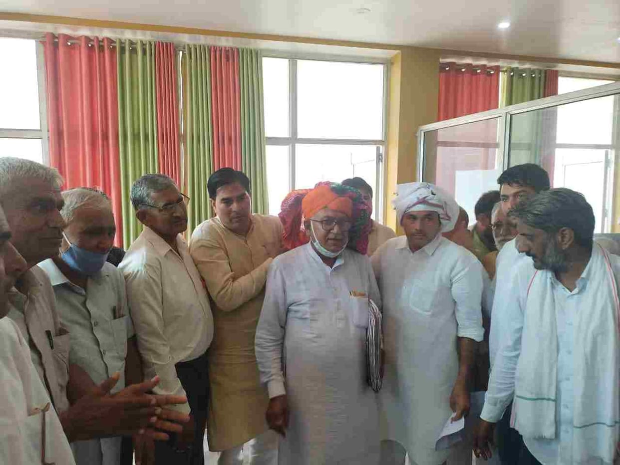 Honored the Minister of State who gave grant for Dharamsala