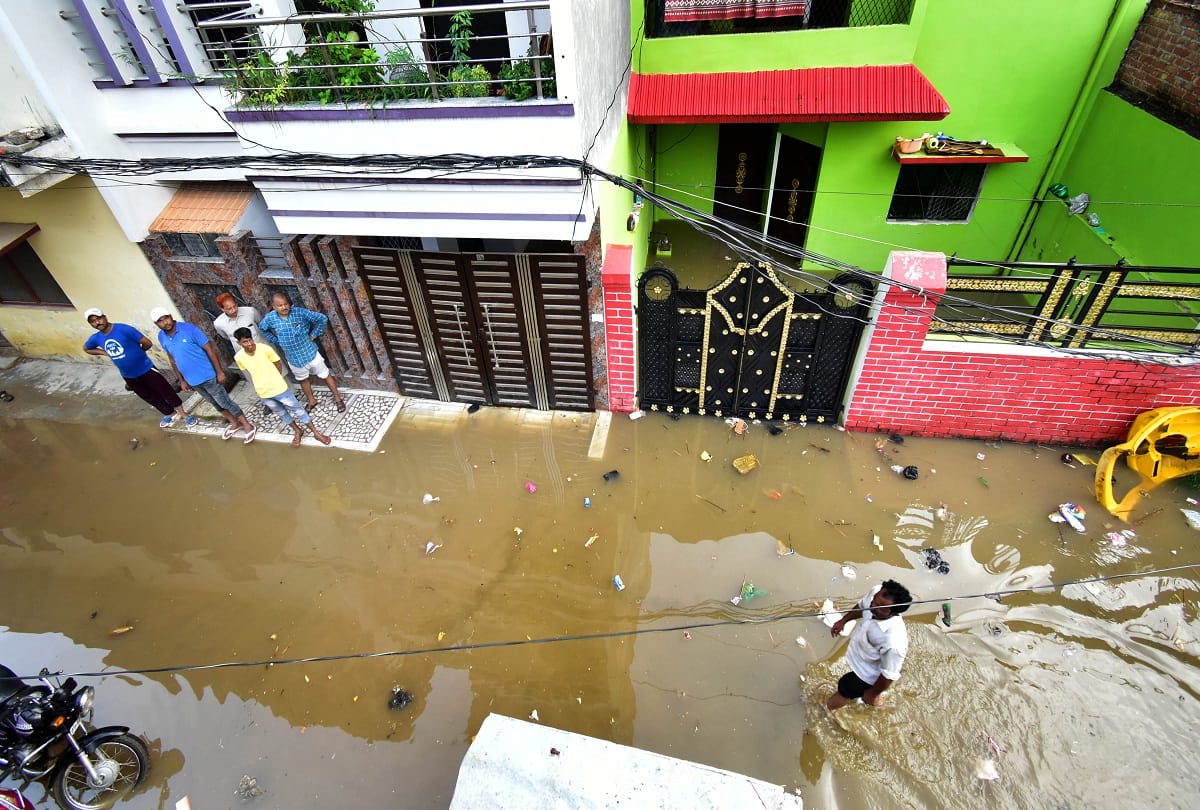 Prayagraj: Water of troubles in more than five thousand houses
