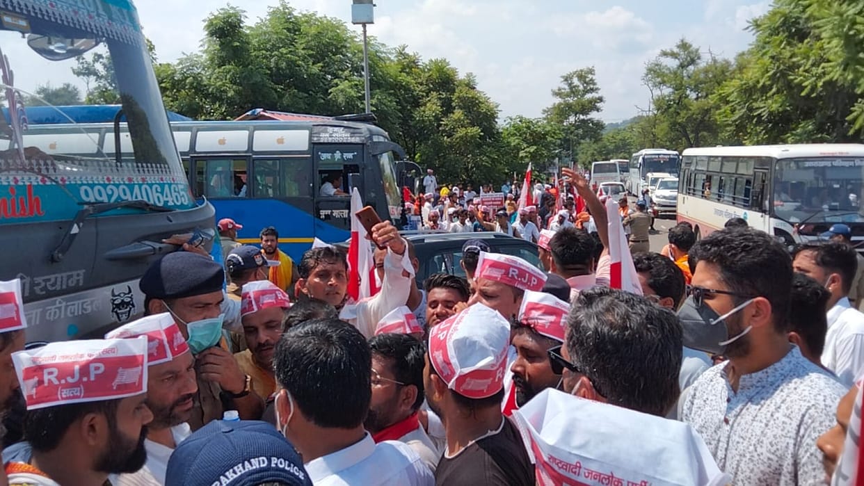 haridwar news: people jam highway under the leadership of Sher Singh Rana, the main accused in Phoolan Devi murder case