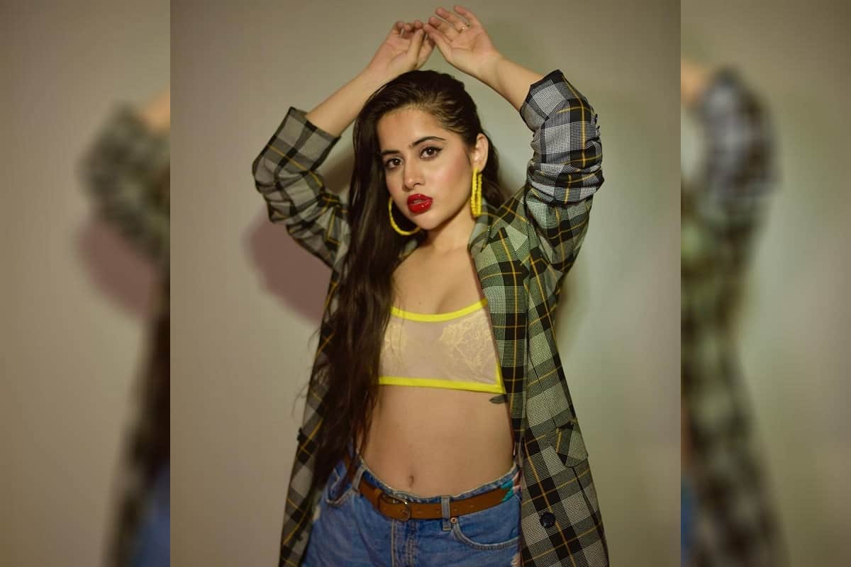 Urfi Javed spotted at Mumbai Airport in lacy black bodysuit