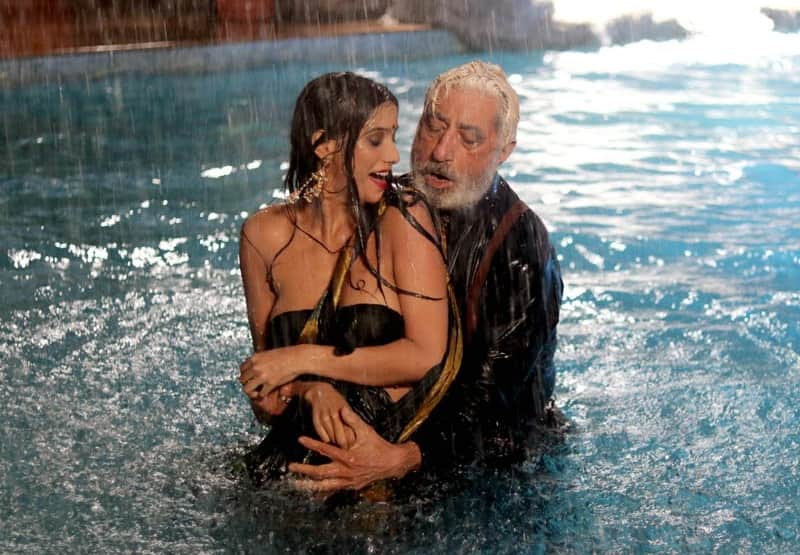 60 Years Old Actors Given Bold Scene In Bollywood Movies See List Here