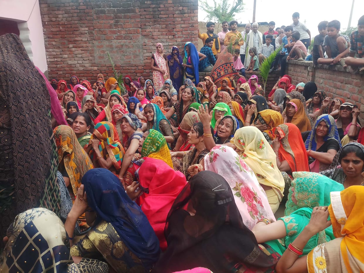 After the accident, Jasrana's neck was engulfed in mourning