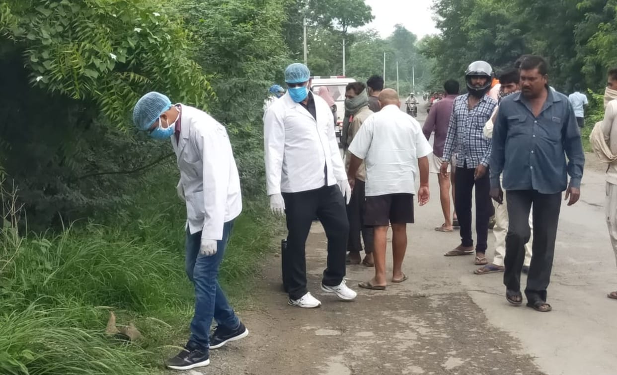 Dead body found on Etawah-Bareilly highway