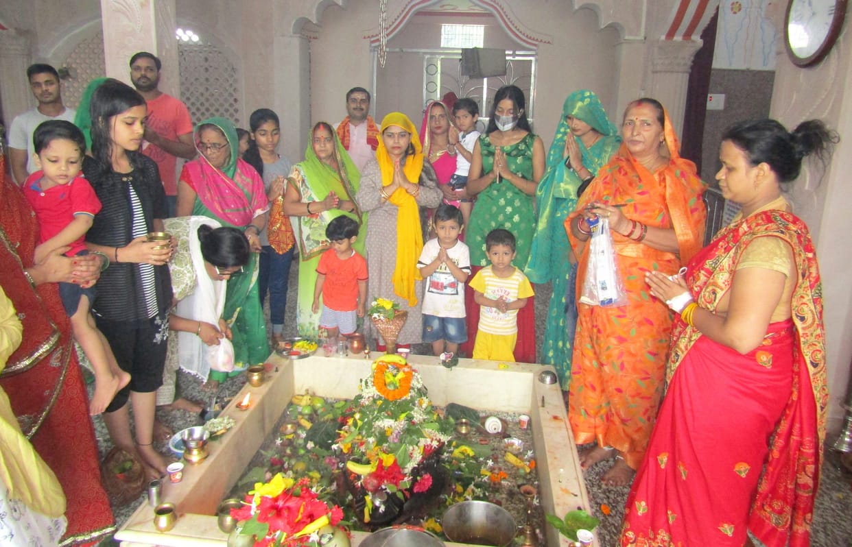 Sonbhadra: There was heavy faith in the rain, Sonanchal resonated with the cheers of Har Har Mahadev