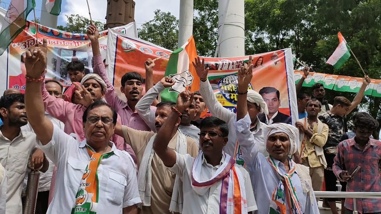 bullock cart procession of congress in ballia
