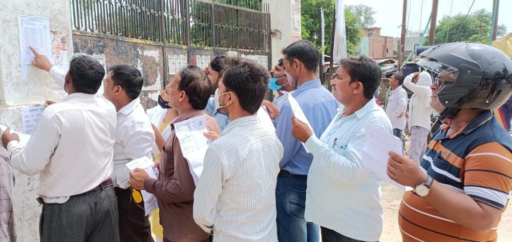 2033 candidates sit in tgt exam on second day, 250 was absent