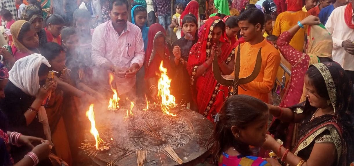 On the third Monday of Sawan, the chants of Har Har Mahadev resonated in the pagodas.