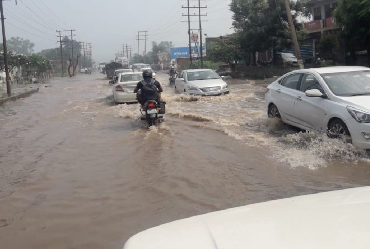 himachal weather today: Baddi-Pinjore road remained closed for two hours due to waterlogging, landslide occurred near Sanwara
