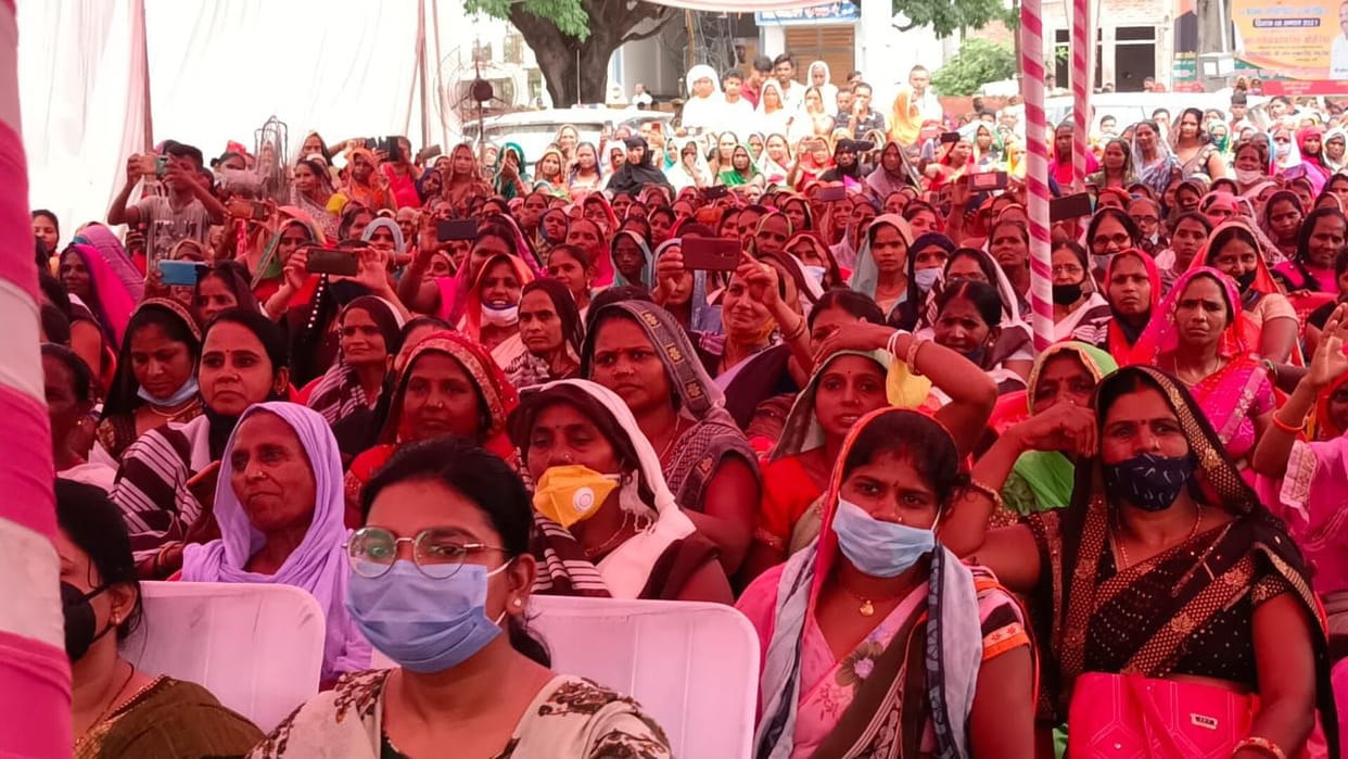 Government's priority to improve health facilities: Moti Singh