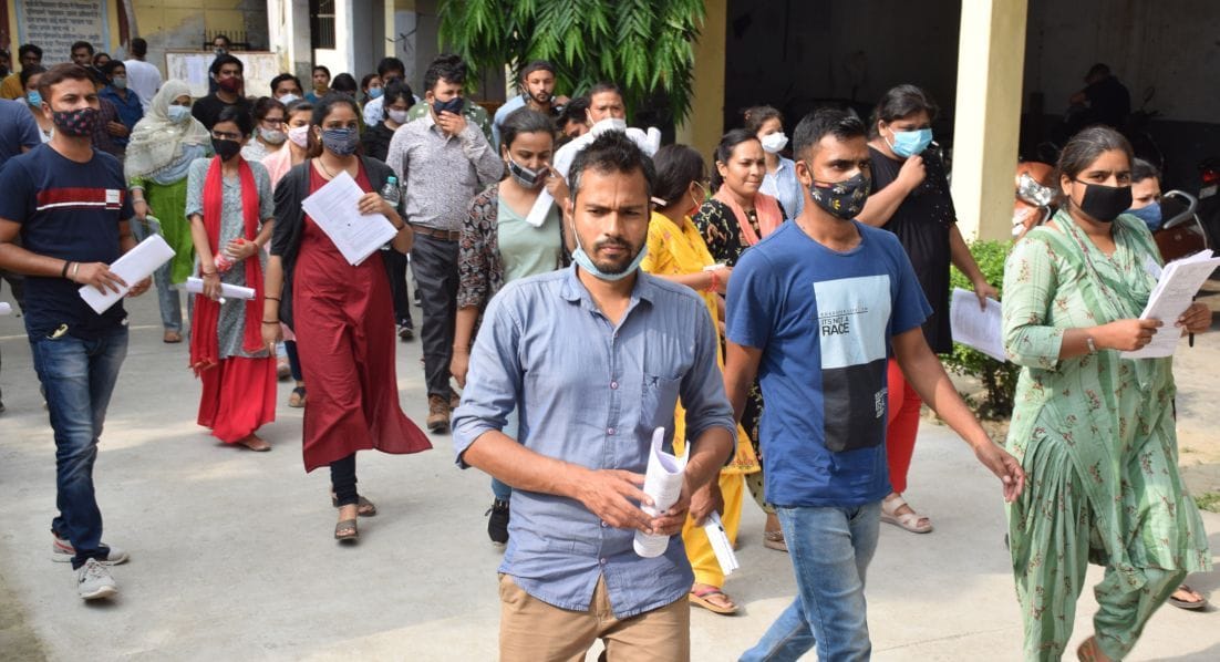 4015 aspirant given examination.