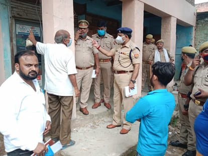 Big crime incident in Jaunpur crooks came to rob cashvan near ATM guard was shot dead after protesting
