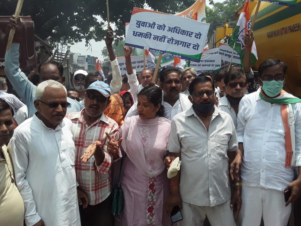 Congressmen lashed out at BJP taking out padyatra in protest against inflation