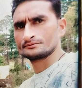 A young man who went hunting in the forest was shot dead