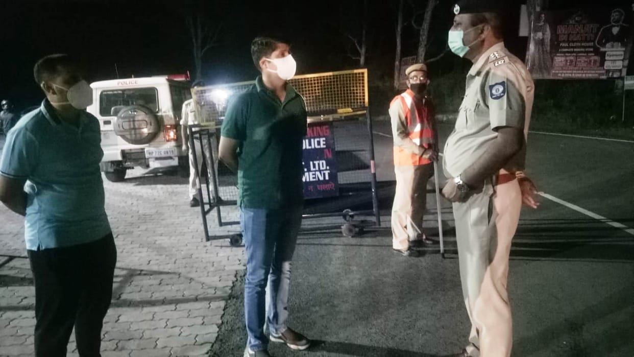 DC checks interstate barriers at midnight