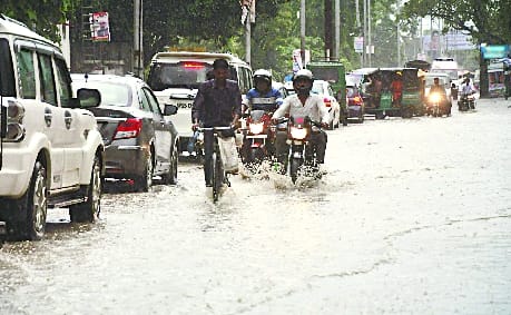 A little rain and then trouble for hours