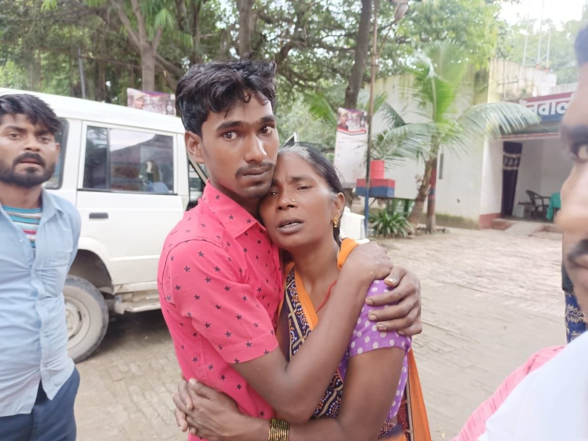 Two friends murdered, police detained three suspected accused